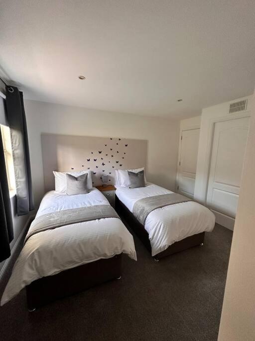 Apartment In Queens Court, Banchory Inchmarlo Eksteriør billede