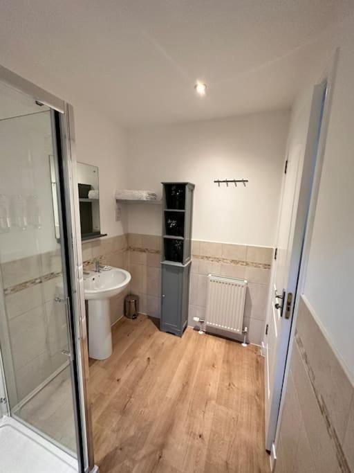 Apartment In Queens Court, Banchory Inchmarlo Eksteriør billede