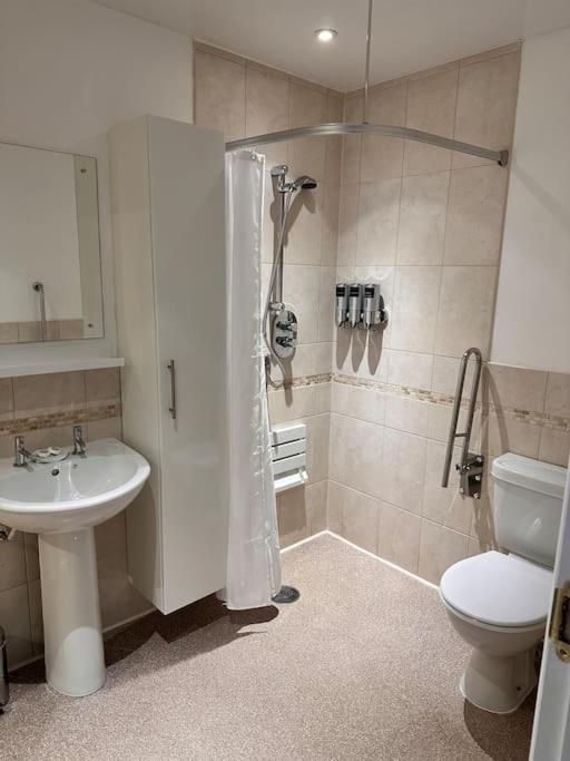 Apartment In Queens Court, Banchory Inchmarlo Eksteriør billede